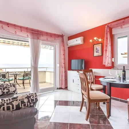 Awesome In With House Sea View